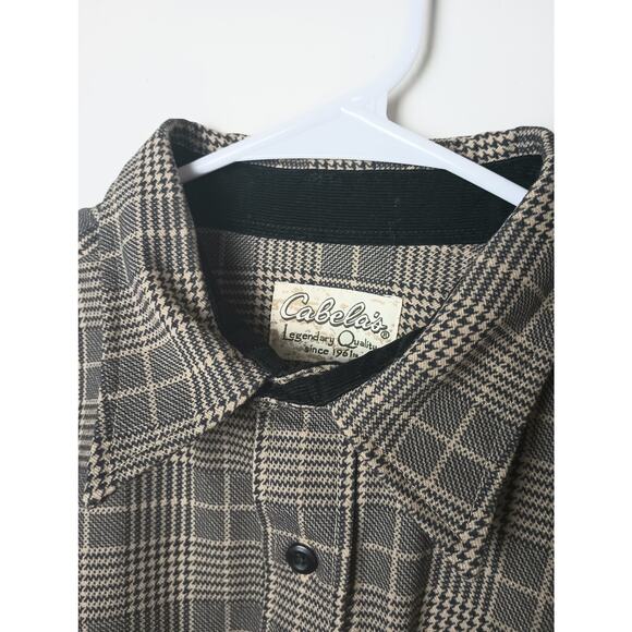 Cabela's Legendary Quality Plaid Button Up Shirt Men's L Collar Pockets Outdoors - Picture 2 of 5